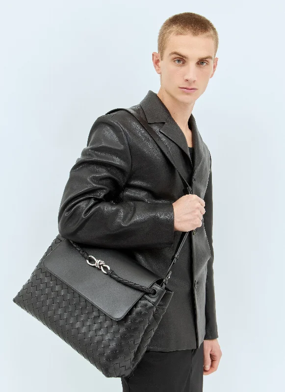 Bottega Veneta Men Medium Andiamo Messenger Bag