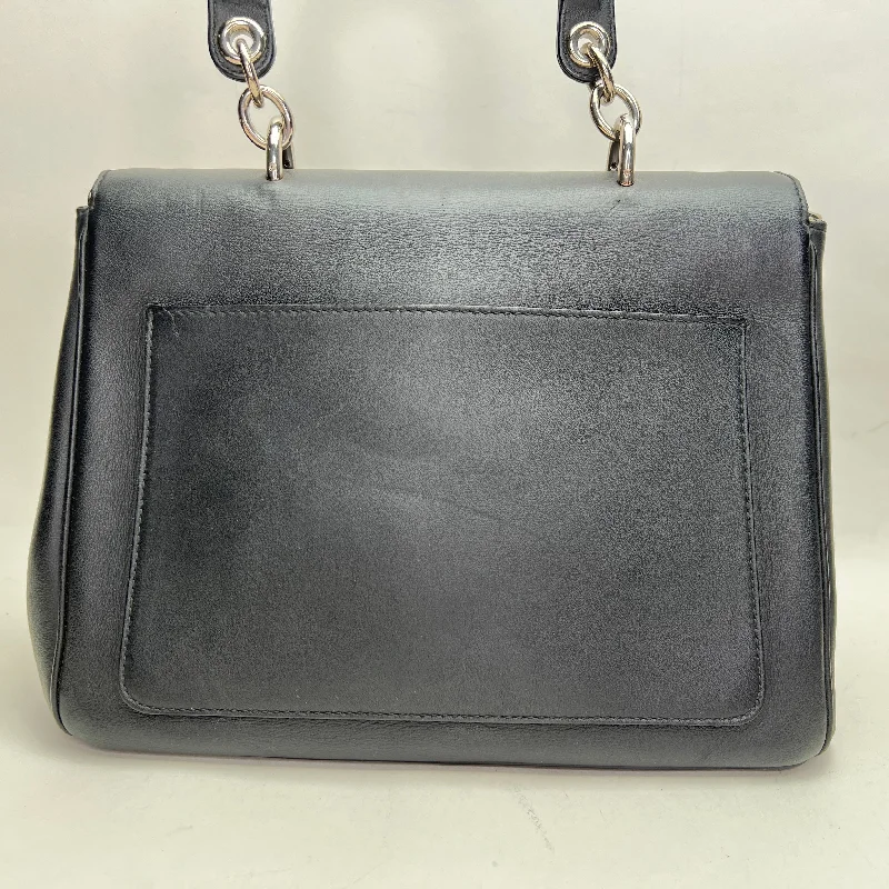 Be Dior Flap Black Top Handle Bag in Calfskin, Silver hardware