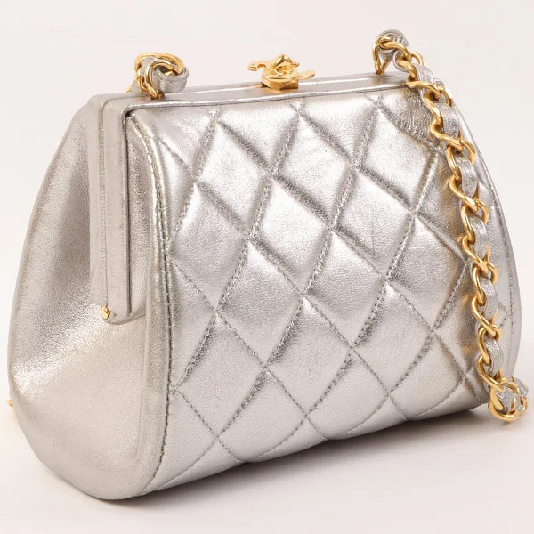 Chanel Around 1997 Made Turn-Lock Metal Clasp Chain Bag Silver